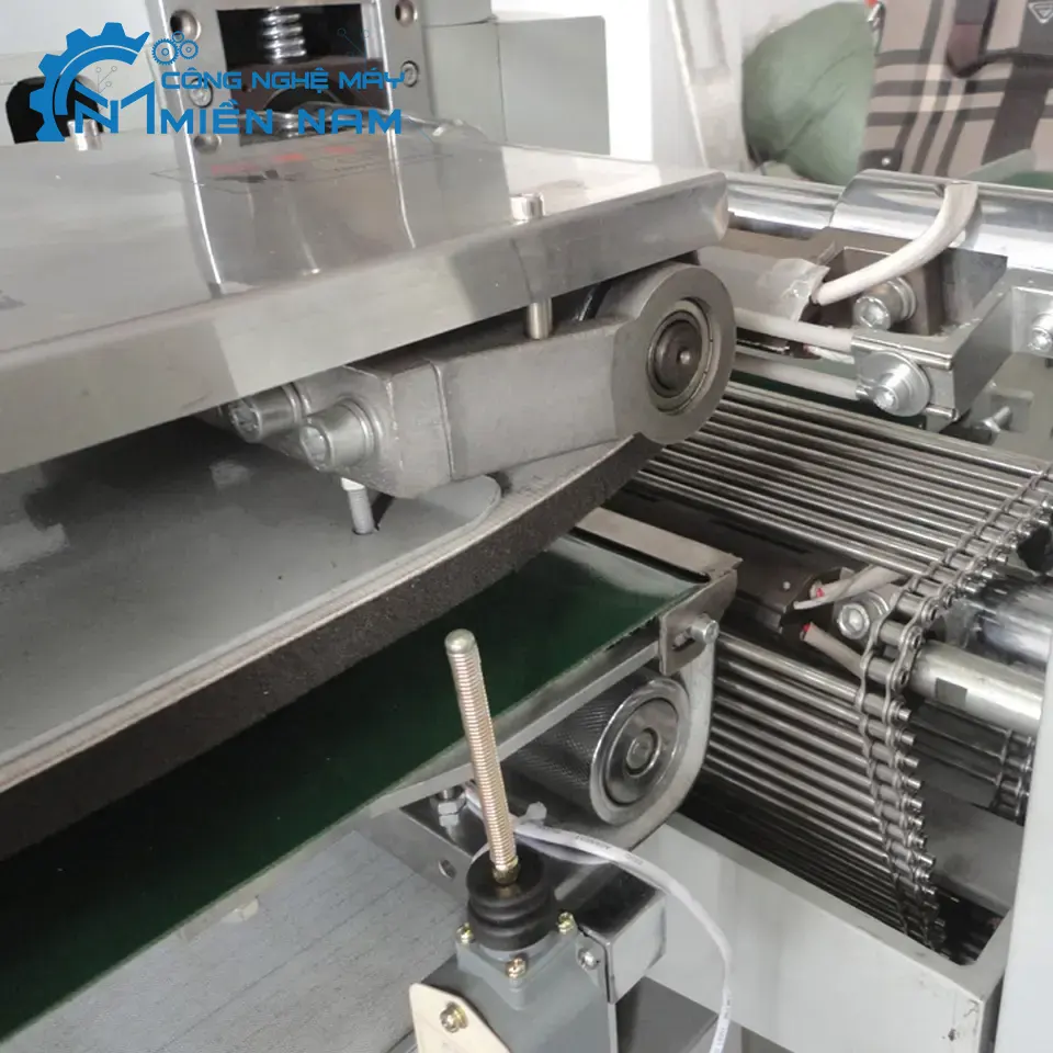 Dây Chuyền Co Cắt Màng Dạng Ly